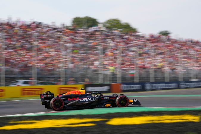 El mexicano de Red Bull, Sergio "Checo" Pérez no se ha podido volver a subir a un podio desde el Gran Premio de China el pasado mes de abril.