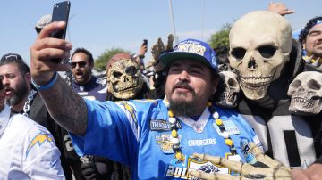 Los Chargers celebrarán con sus fans el Mes de la Herencia Hispana este domingo en el SoFi Stadium.