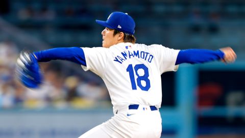 Los Angeles Dodgers starting pitcher Yoshinobu Yamamoto throws to the plate during the first inning of a baseball game against the Chicago Cubs, Tuesday, Sept. 10, 2024, in Los Angeles. (AP Photo/Mark J. Terrill)