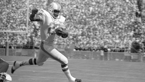 Mercury Morris durante un partido en el Orange Bowl, de Miami, en 1972.