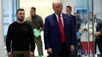 Republican presidential nominee former President Donald Trump meets with Ukraine's President Volodymyr Zelenskyy at Trump Tower, Friday, Sept. 27, 2024, in New York. (AP Photo/Julia Demaree Nikhinson)