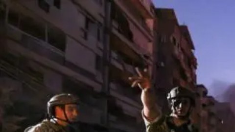 El ataque tuvo como objetivo un complejo de seis edificios.