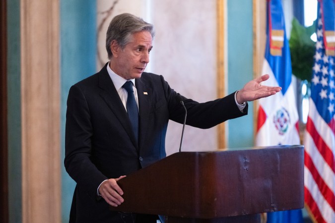 Gobierno de Biden culpa a Maduro por "medidas antidemocráticas" contra González Urrutia