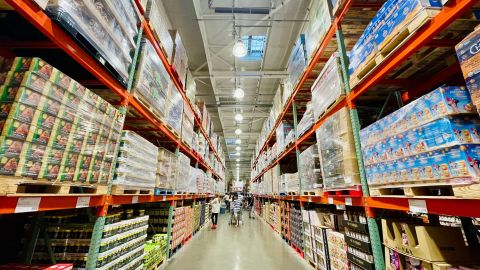 Almacenes "secretos" en California venden productos de Costco más baratos