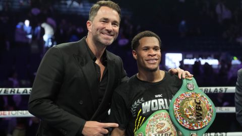 Eddie Hearn y Devin Haney.