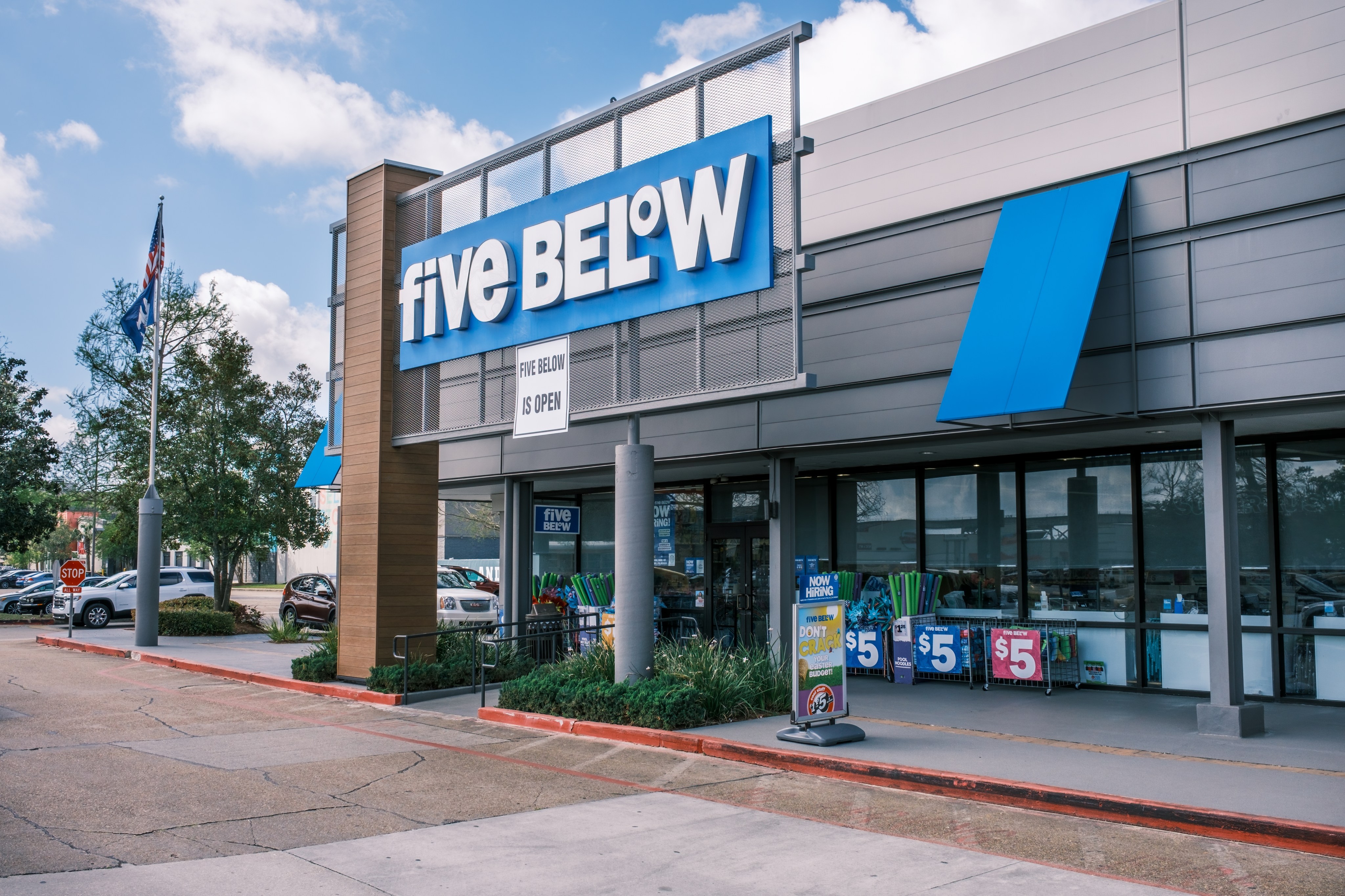 Five Below anuncia la apertura de 9 tiendas más "próximamente"