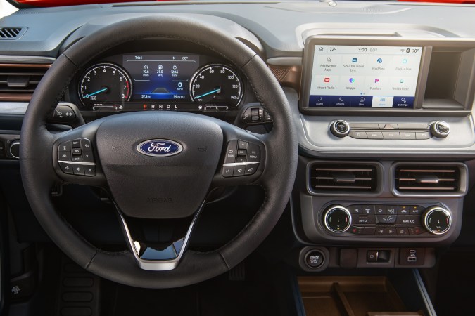 Ford se enfrenta al avance de los eléctricos asiáticos