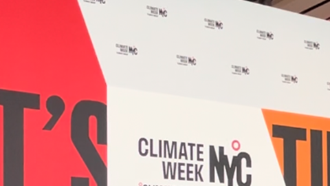Líderes destacaron la Ley de Reducción de la Inflación en la Semana del Clima en NYC.