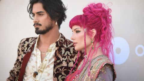 ¿Halsey está comprometida con el actor de ‘Victorious’ Avan Jogia?