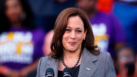 Kamala Harris defiende los derechos de los trabajadores.