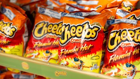 Hot Cheetos prohibidos: desde cuándo dejarán de venderse en las escuelas de California