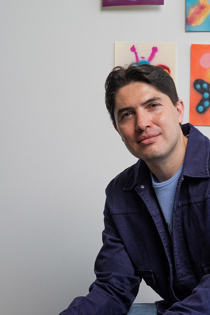 Humberto Cruz es un ilustrador basado en San Diego, California.