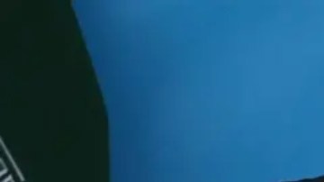 El presidente iraní Masoud Pezeshkian (d) y el comandante de la Fuerza Aeroespacial del Cuerpo de la Guardia de la Revolución Islámica, Amir Ali Hajizadeh (i).