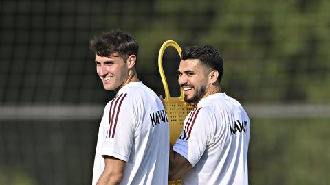 Ciudad de México 7 de Junio 2022. Santiago Gimenez y Henry Martin durante el entrenamiento de la selección Nacional de México en las instalaciones del centro de alto rendimiento. Foto:Imago7/Etzel Espinosa