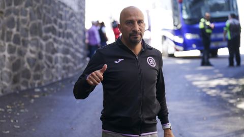 Ciudad de México, 25 de febrero de 2023. Oscar Pérez "Conejo", director deportivo, durante el partido de la jornada 9 del torneo Clausura 2023 de la Liga BBVA MX, entre la Máquina Celeste del Cruz Azul y los Bravos de FC Juárez, celebrado en el estadio Azteca. Foto: Imago7/ Rafael Vadillo