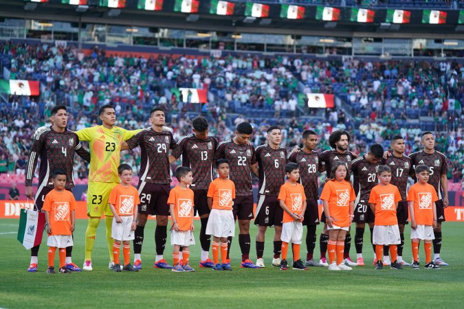 Denver, Colorado, Estados Unidos, 5 de junio de 2024. Jugadores de la Selección Nacional de México, durante un partido amistoso del MEXTOUR 2024, entre la Selección Nacional de México y la Selección de Uruguay, celebrado en el Empower Field at Mile High. Foto: Imago7/ Rafael Vadillo