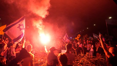 Manifestantes toman Tel Aviv pidiendo una tregua en Gaza