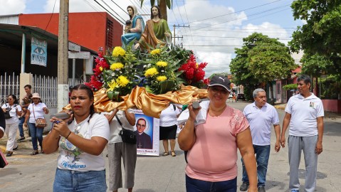 Migrantes piden a Sheinbaum protegerlos de la violencia en el sur de México