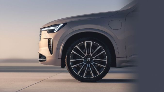 New Volvo XC90