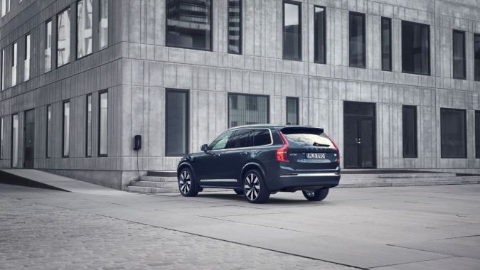 Otro angulo del Volvo XC90 2024