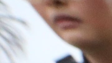 Los pasajeros deben tocar su tarjeta para entrar y salir de la estación.