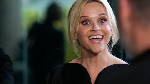 Reese Witherspoon confirma romance con el financiero Oliver Haarmann