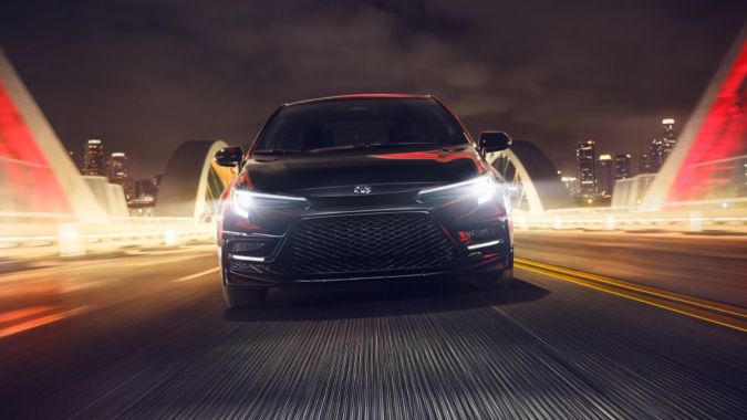 Toyota Corolla 2024 de frente