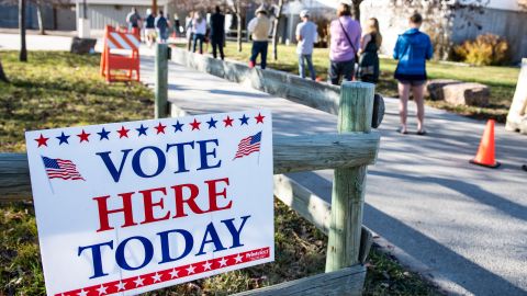 El entusiasmo de los estadounidenses por votar está alcanzando récords, según Gallup.