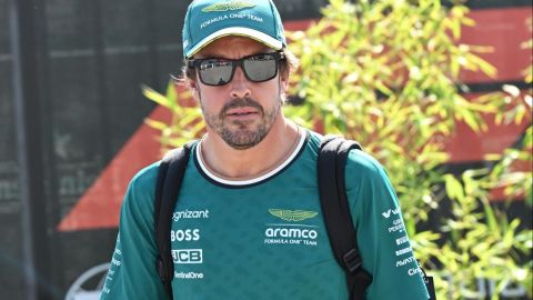 Monza (Italy), 29/08/2024.- Aston Martin driver Fernando Alonso of Spain walks in the paddock ahead of the free practice sessions for the Formula One Grand Prix of Italy, in Monza, Italy, 30 August 2024. The 2024 Formula 1 Grand Prix of Italy is held at the Monza National Autodrome circuit race track on 01 September. (Fórmula Uno, Italia, España, Roma) EFE/EPA/Daniel Dal Zennaro