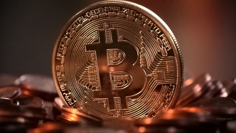 bitcoin-2007769_1920