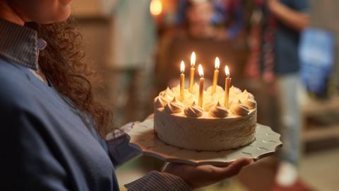 El pastel de cumpleaños también tiene un significado espiritual.
