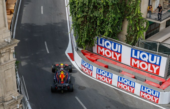 Sergio "Checo" Pérez guarda buenos recuerdos del circuito urbano de Bakú en donde ha conseguido un par de victorias en su carrera en la Fórmula 1.