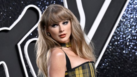 Taylor Swift Travis Kelce MTV VMAs