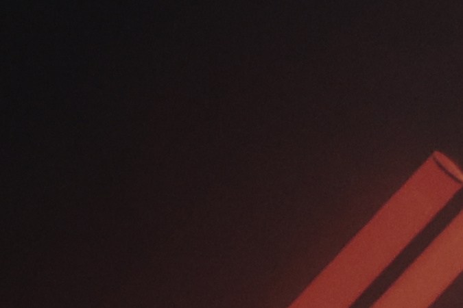 El piloto mexicano Sergio Pérez de Red Bull junto al alemán Nico Hülkenberg de Haas y el francés Pierre Gasly de Alpine hablan durante una rueda de prensa en el Autódromo Hermanos Rodríguez de México.