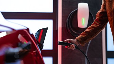 62% de los compradores potenciales eligen autos eléctricos Tesla