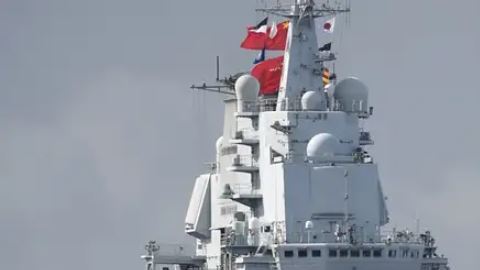 Taiwán, en "alerta" tras detectar un portaaviones chino