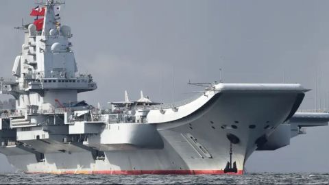 Taiwán, en "alerta" tras detectar un portaaviones chino