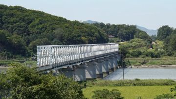 Corea del Norte destruye carreteras que conectan con el Sur