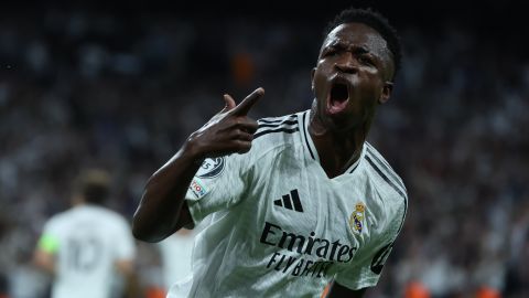 El delantero brasileño del Real Madrid Vinícius Júnior celebra uno de sus goles durante el encuentro ante el Borussia Dortmund.