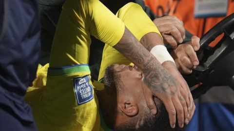 Neymar tiene casi un año sin jugar.