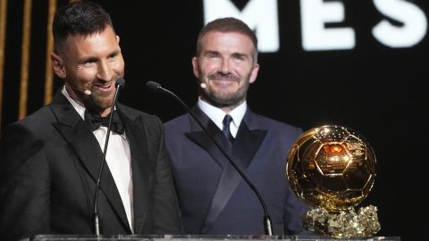 Beckham junto a Lionel Messi en la gala del Balón de Oro.