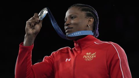 Atheyna Bylon, medallista olímpica panameña en boxeo.