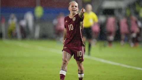 Venezuela's Yeferson Soteldo reacts during a qualifying soccer match for the FIFA World Cup 2026 against Uruguay at Monumental de Maturin Stadium in Maturin, Venezuela, Tuesday, Sept. 10, 2024. (AP Photo/Ariana Cubillos)