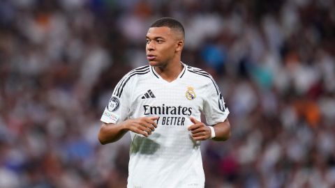 Real Madrid's Kylian Mbappe in action during the Champions League opening phase soccer match between Real Madrid and VfB Stuttgart at the Santiago Bernabeu stadium, in Madrid, Tuesday, Sept. 17, 2024. (AP Photo/Manu Fernandez)