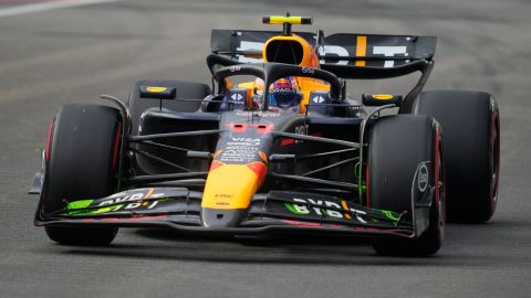 El mexicano Sergio "Checo" Pérez volvió a presentar problemas con su RB20 en la clasificación del Sprint en Texas.