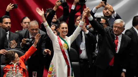 Claudia Sheinbaum reconoce la labor de los migrantes y asegura que es tiempo de mujeres