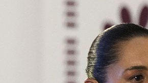 Sheinbaum lamenta la muerte de Fernando Valenzuela y rinde homenaje en su conferencia mañanera