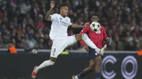 Real Madrid's Eder Militao controls the ball during the Champions League opening phase soccer match between Lille and Real Madrid at the Stade Pierre Mauroy in Villeneuve-d'Ascq, outside Lille, France, Wednesday, Oct. 2, 2024. (AP Photo/Thibault Camus)