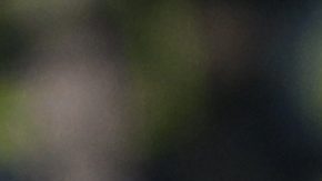 "Cucho" Hernández protege el balón durante un partido contra el Inter Miami.