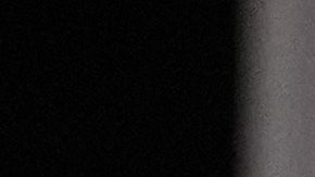 Novak Djokovic (i) y Jannik Sinner (d) durante la ceremonia de premiación del Masters de Shanghái.